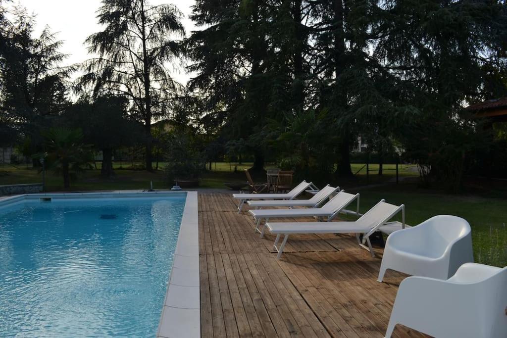 Apartment In Villa La Carruba Ривергаро Екстериор снимка