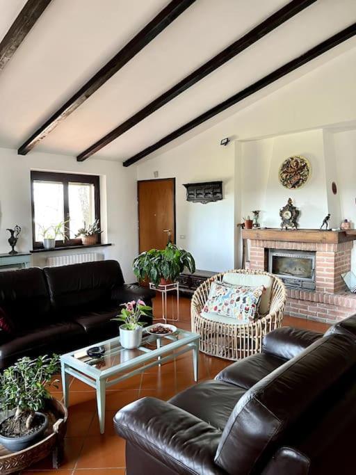 Apartment In Villa La Carruba Ривергаро Екстериор снимка
