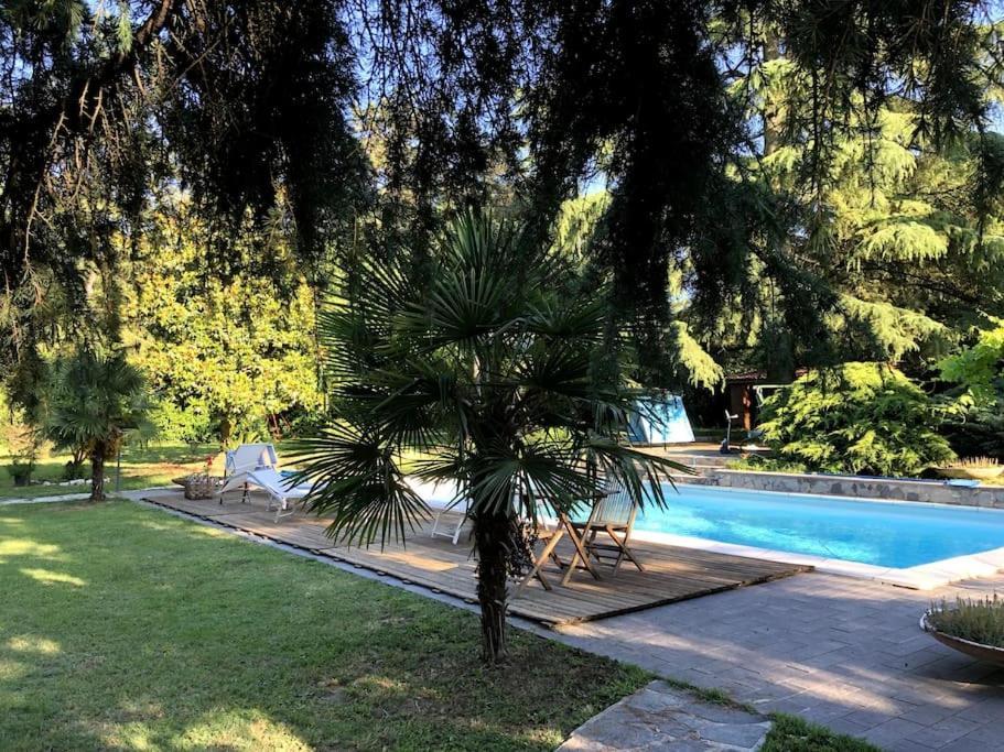 Apartment In Villa La Carruba Ривергаро Екстериор снимка