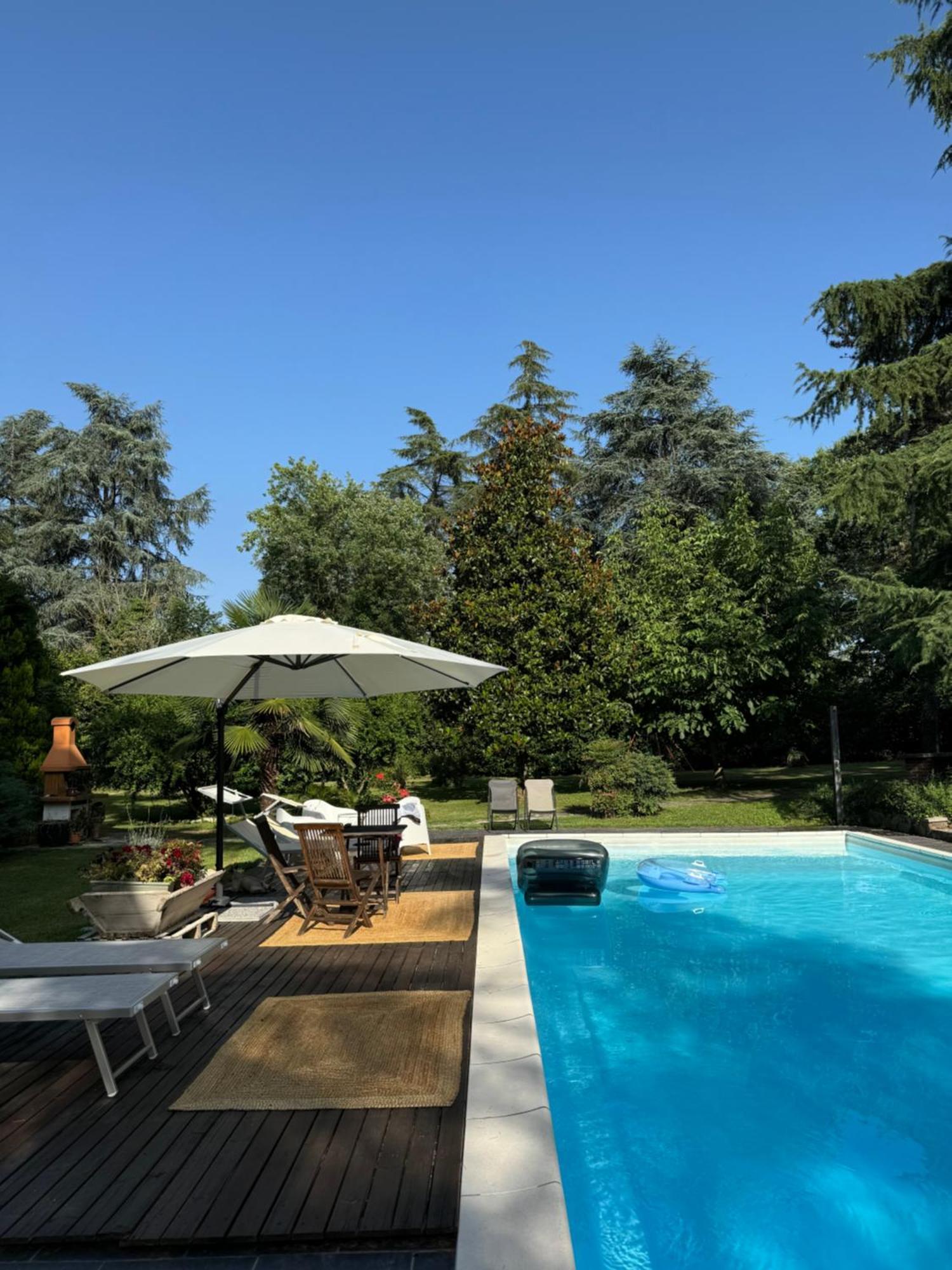 Apartment In Villa La Carruba Ривергаро Екстериор снимка